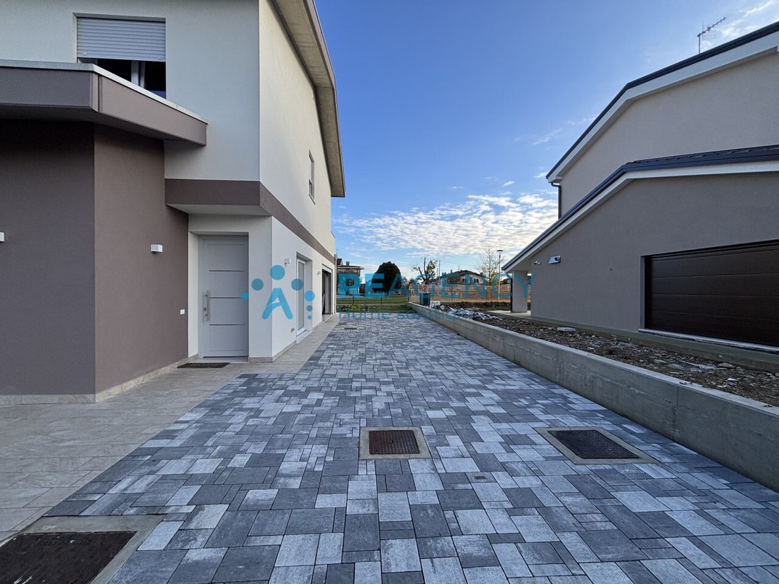 House in Sovizzo, Veneto, Italy 3 - 16967081