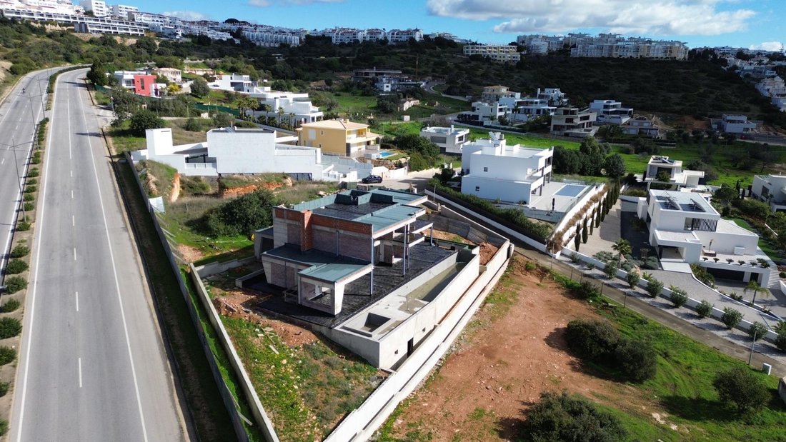 Villa in Olhos de Agua, Algarve, Portugal 1 - 16320492