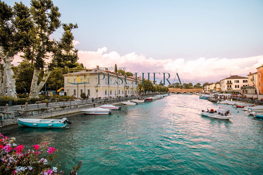 Apartment in Centro, Peschiera del Garda, Veneto 1 - 16967378