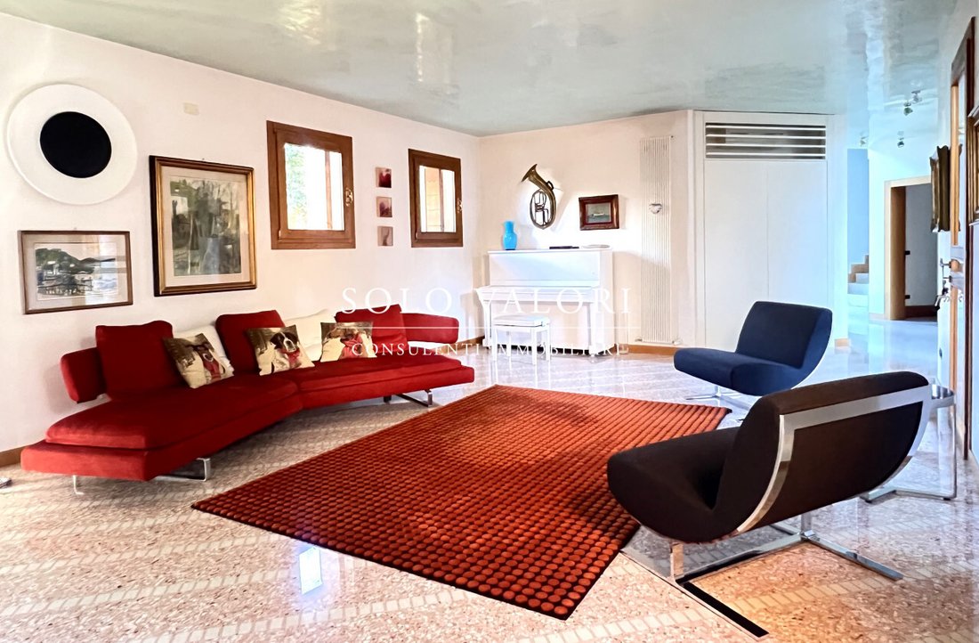 Villa in Castelfranco Veneto, Veneto, Italy 1 - 16967093