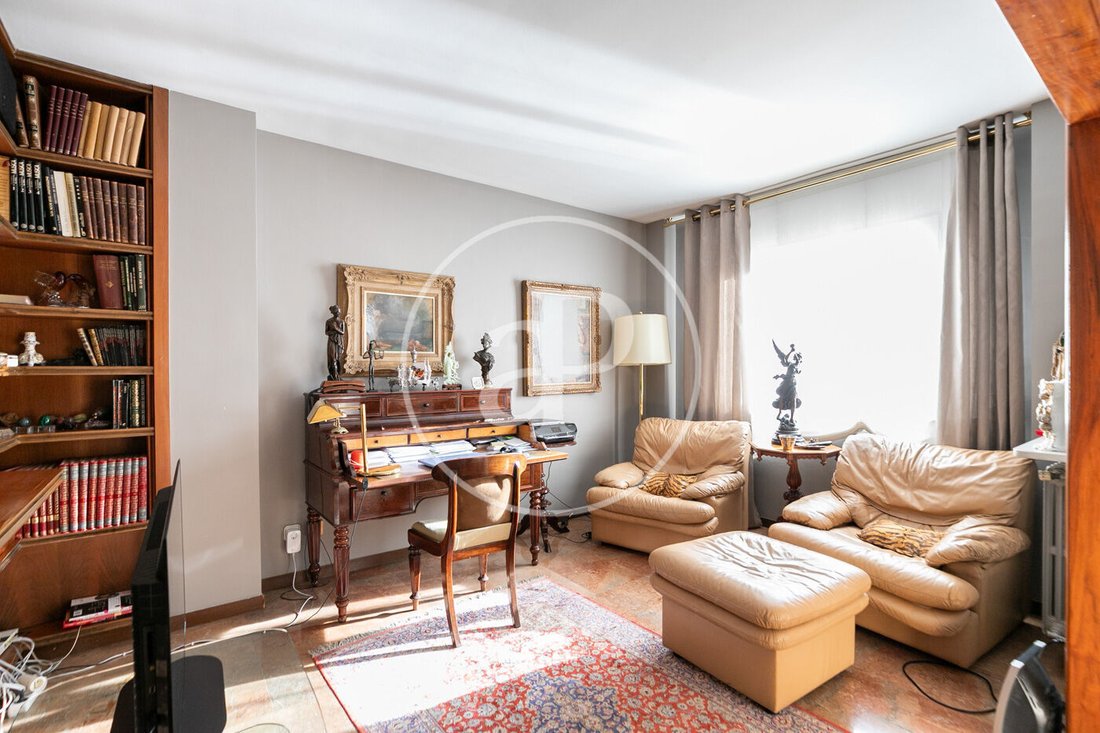 Apartment in Sarrià-Sant Gervasi, Barcelona, Spain 3 - 16964671