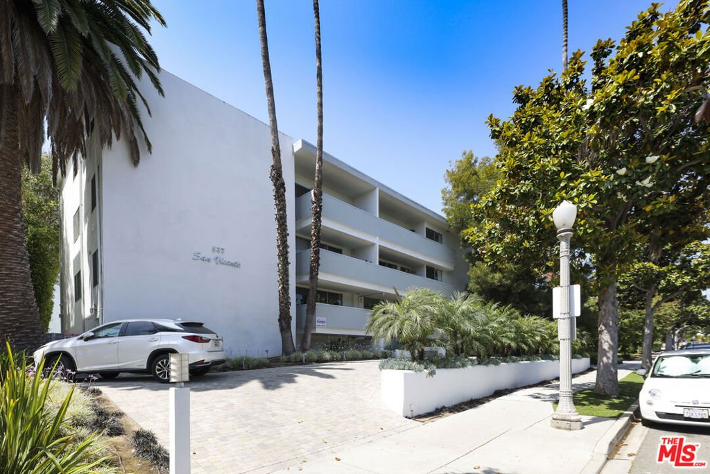 Santa Monica, California, United States 3 - 16965842