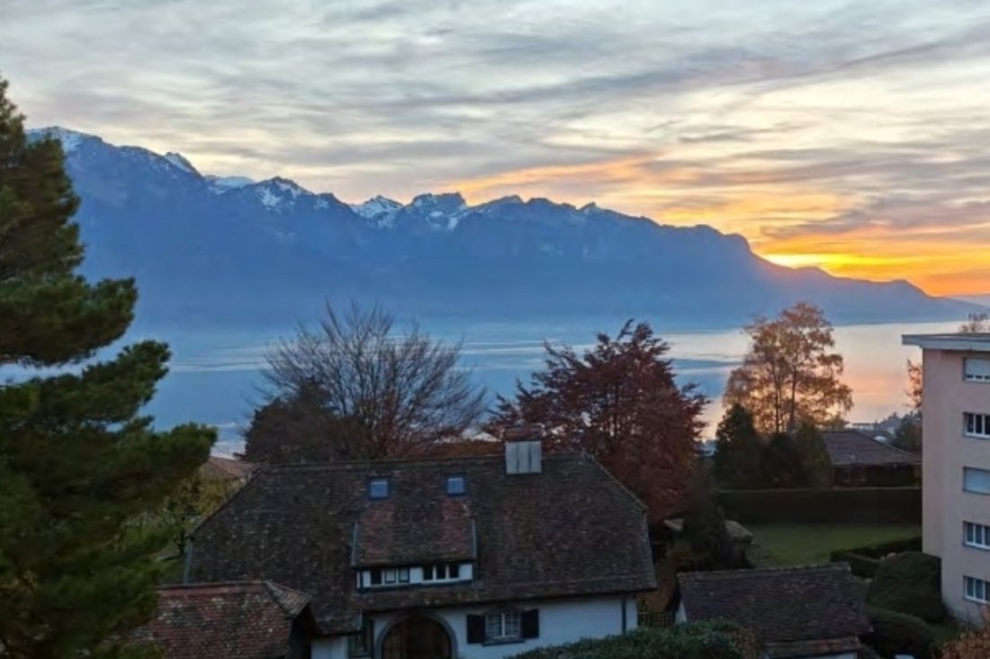 You're Sure To Fall In Love ! Splendid, Fully Renovated Flat