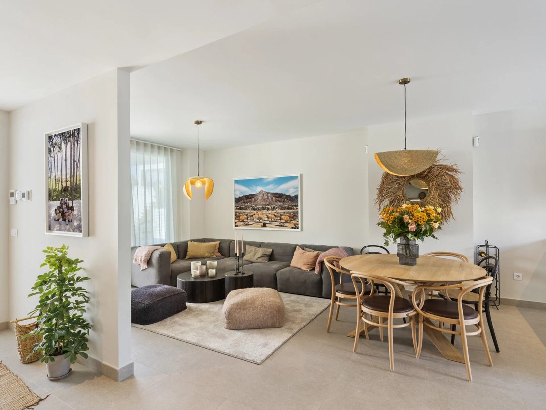 Townhouse in Marbella, Andalusia, Spain 1 - 16968276