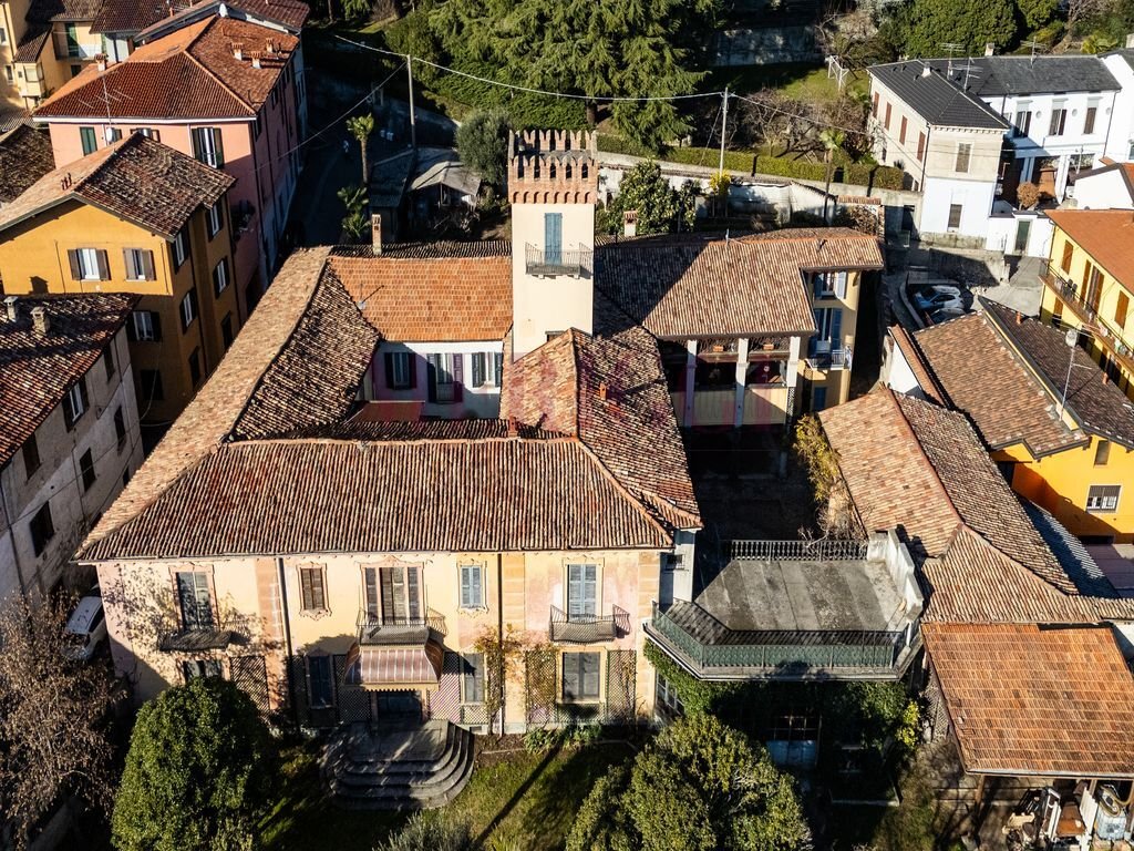 Villa in Erba, Lombardy, Italy 2 - 16965803