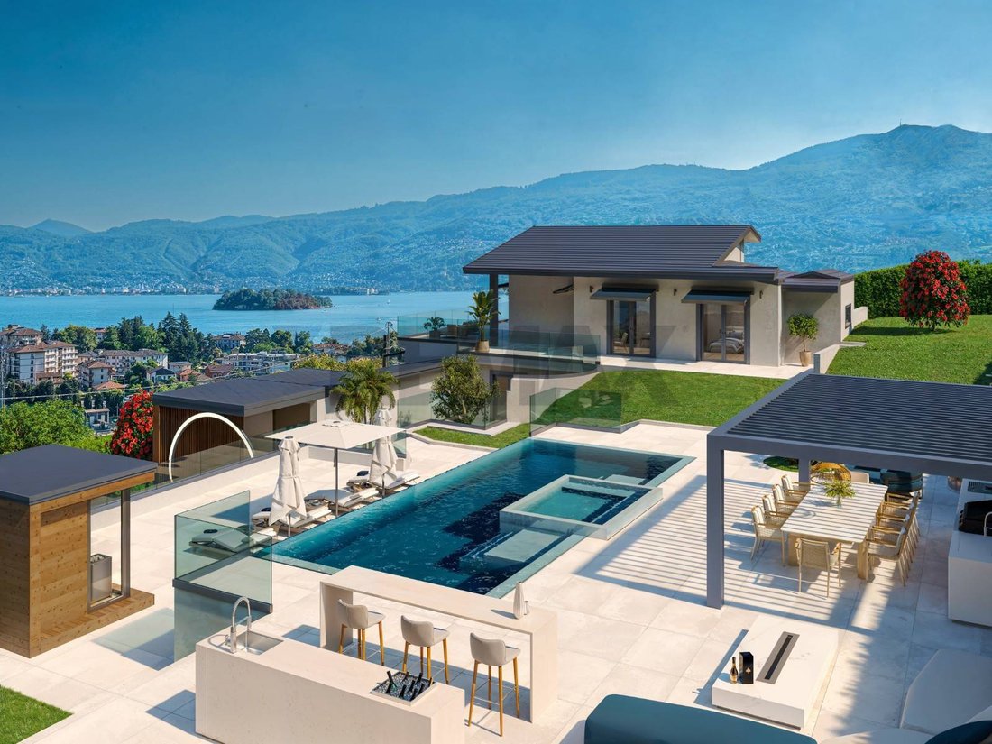 Villa in Verbania, Piedmont, Italy 3 - 16967374
