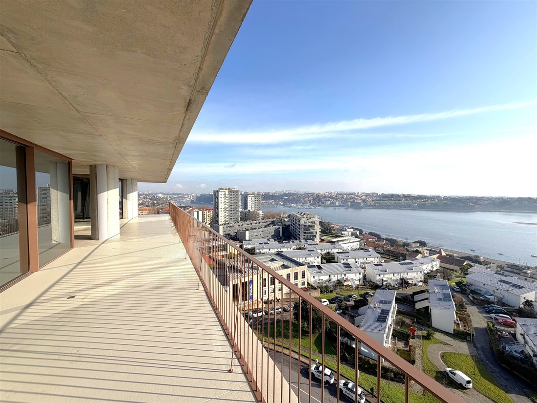 Apartment in Lordelo do Ouro e Massarelos, Porto District, Portugal 2 - 16966447