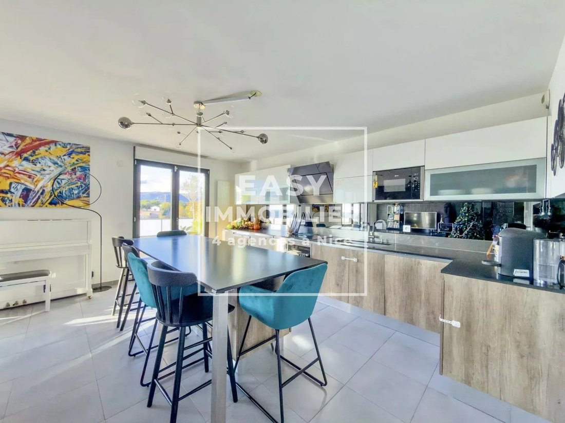Villa en Niza, Provenza-Alpes-Costa Azul, Francia 4 - 16964209