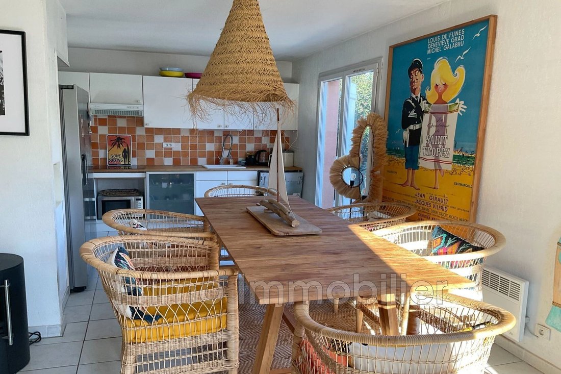 Villa in Centre Ville, Cogolin, France 2 - 16964259