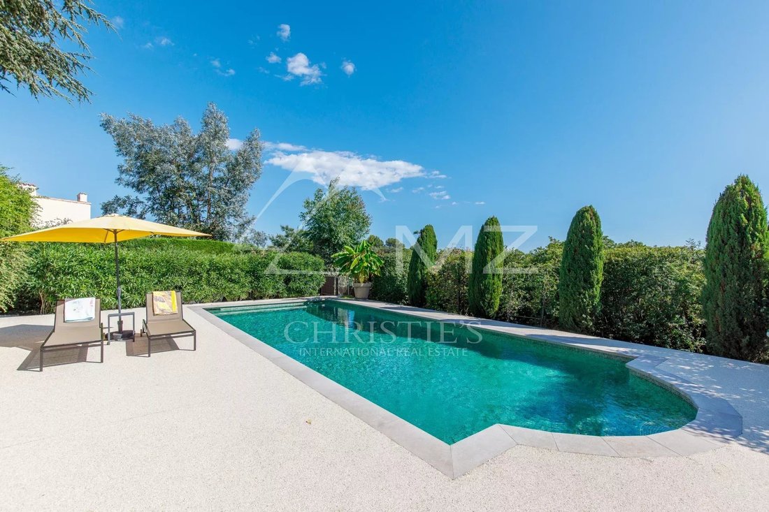 Villa in La Roquette-sur-Siagne, Provence-Alpes-Côte d'Azur, France 4 - 16964344