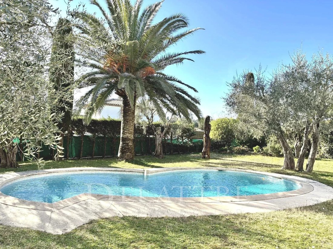 Villa in Valbonne, Provence-Alpes-Côte d'Azur, France 2 - 16964301