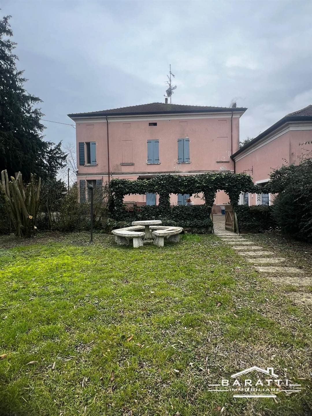 Villa in Gonzaga, Lombardy, Italy 3 - 16966731