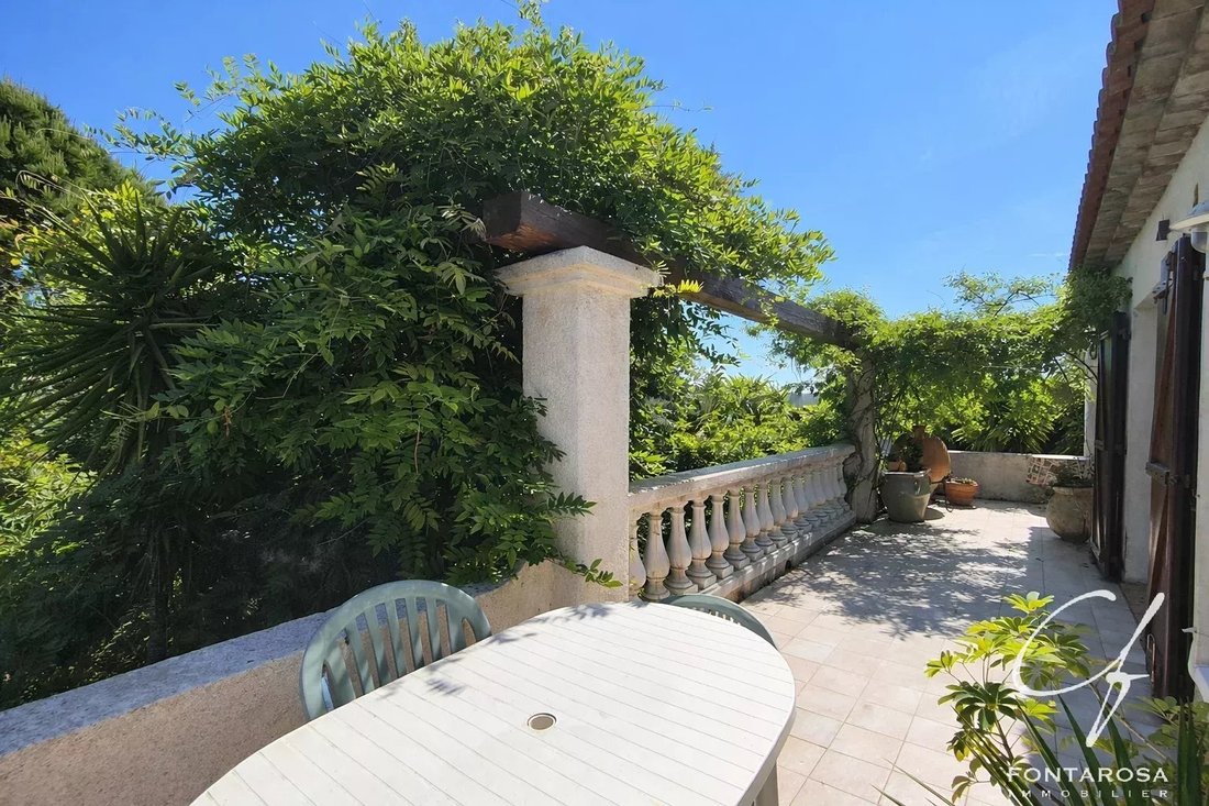 House in Les Issambres, Roquebrune-sur-Argens, France 3 - 15719126