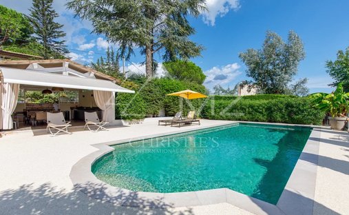 Villa in La Roquette-sur-Siagne, Provence-Alpes-Côte d'Azur, France 1