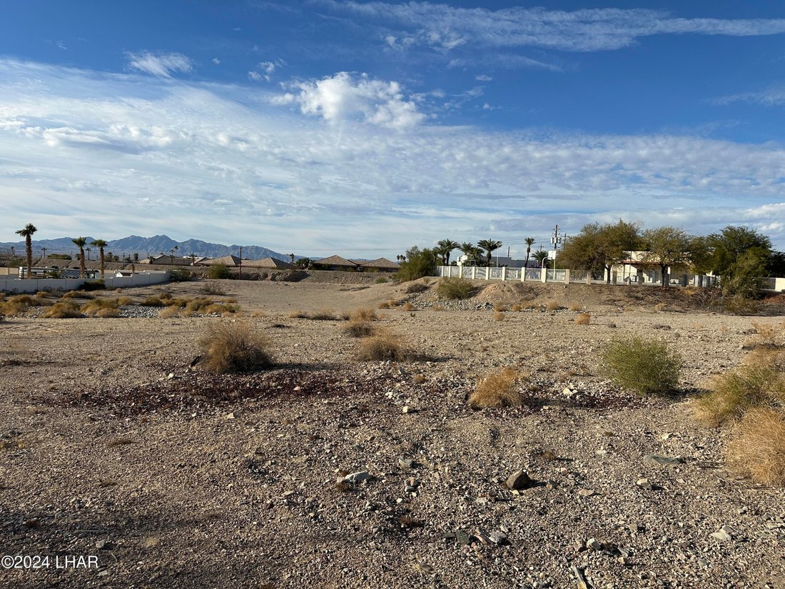 Terrain à Lake Havasu City, Arizona, États-Unis 3 - 16964718