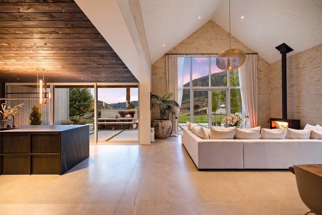 House in Queenstown, Otago, New Zealand 3 - 16967041