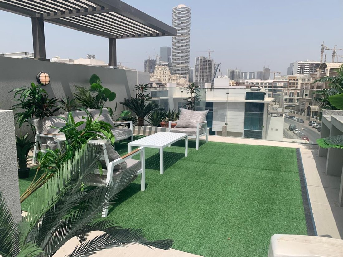 Townhouse in JVC / Jumeirah Village Circle, Dubai, United Arab Emirates 3 - 15944039