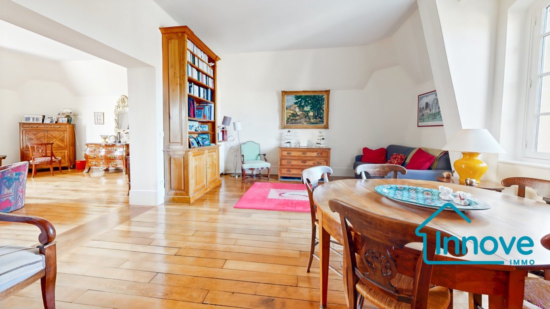 Apartment in Domaine National du Château, Versailles, France 5 - 16967472