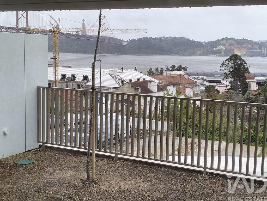 Townhouse in Alcantara, Lisbon, Portugal 4 - 16969574
