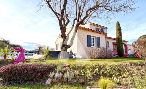 Villa in Forcalquier, Provence-Alpes-Côte d'Azur, France 1