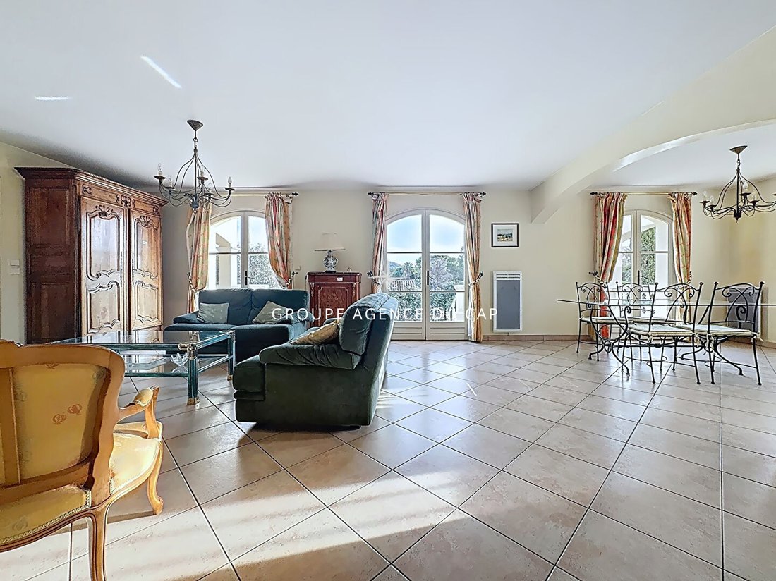 Villa in Le Dramont-Agay-Anthéor-Le Trayas, Saint-Raphaël, France 5 - 16968807
