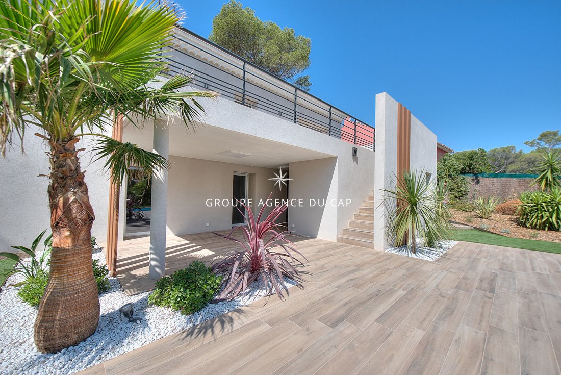 Villa in Le Dramont-Agay-Anthéor-Le Trayas, Saint-Raphaël, France 4 - 16968849