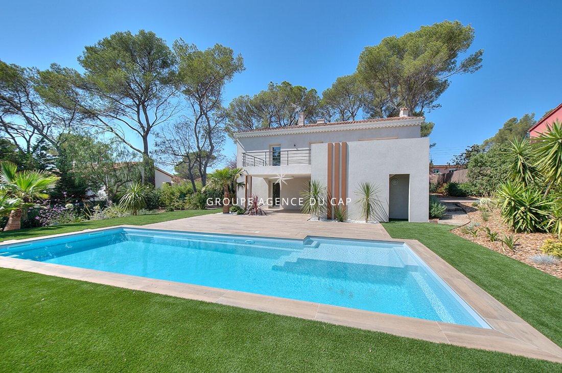 Villa in Le Dramont-Agay-Anthéor-Le Trayas, Saint-Raphaël, France 1 - 16968849
