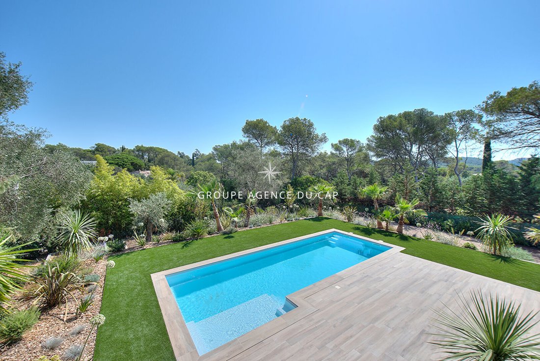 Villa in Le Dramont-Agay-Anthéor-Le Trayas, Saint-Raphaël, France 3 - 16968849