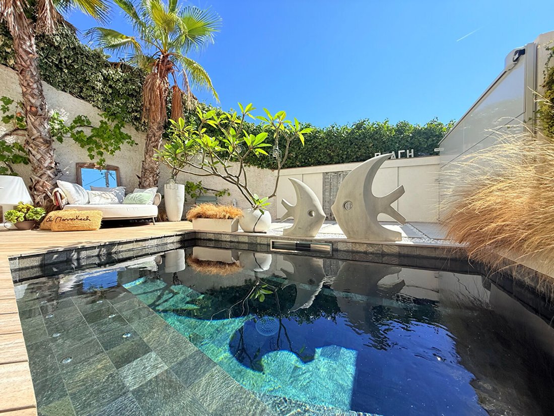 Villa in Les Issambres, Roquebrune-sur-Argens, France 4 - 16968889