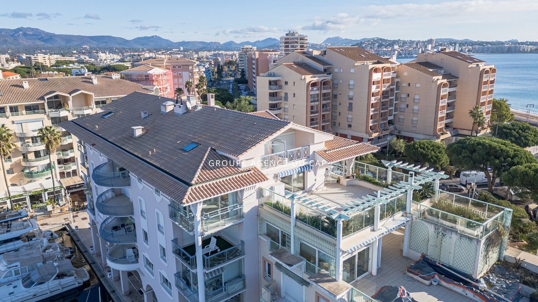 Apartment in Le Mas Port Fréjus, Frejus, France 1 - 16968846