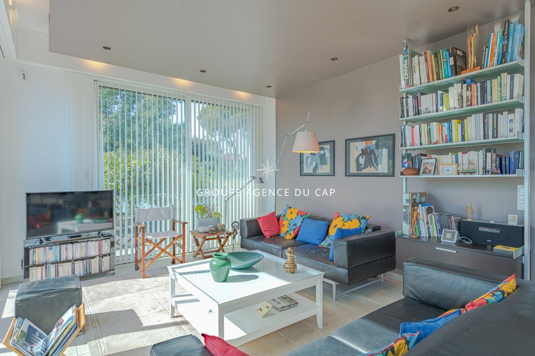 Apartment in Les Plaines-Les Tasses, Saint-Raphaël, France 3 - 16968679