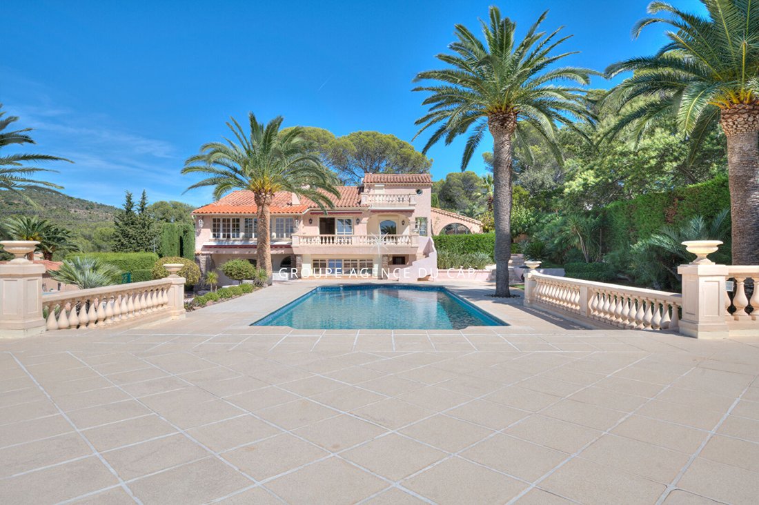 Villa in Boulouris, Saint-Raphaël, France 4 - 16968870