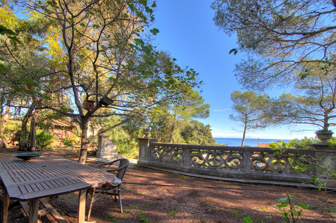 Villa in Plateau Notre Dame Sud-Bord de mer-Beaurivage, Saint-Raphaël, France 3 - 16968750