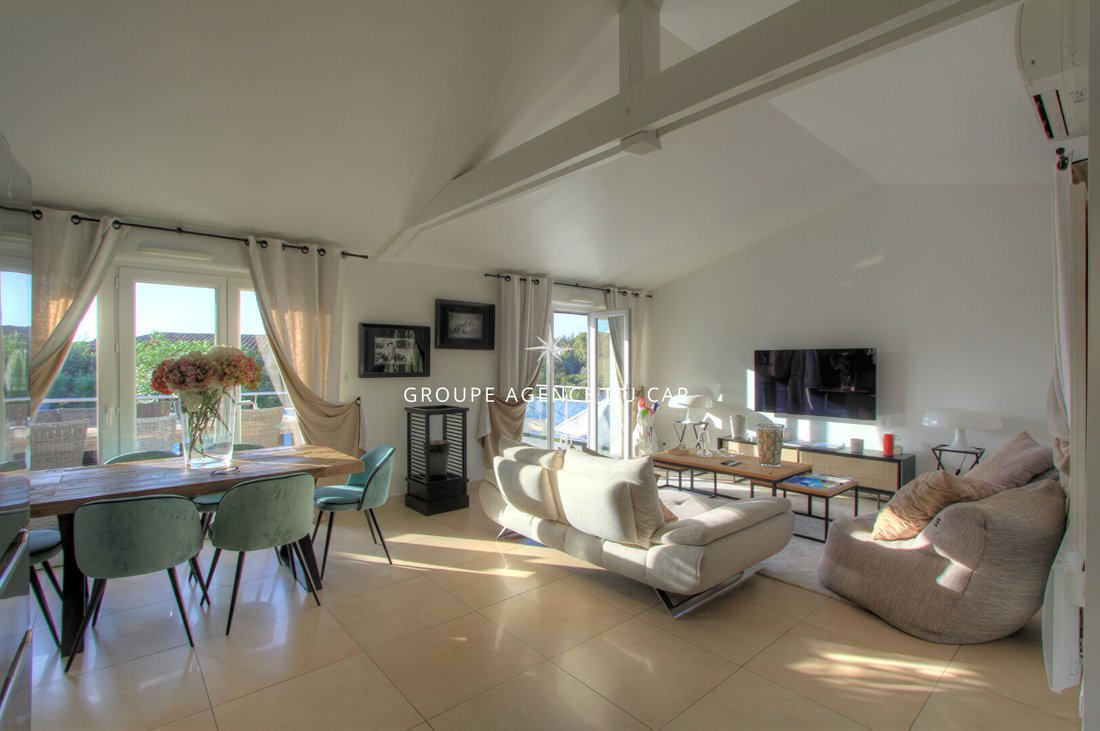 Villa in Les Issambres, Roquebrune-sur-Argens, France 4 - 16968797