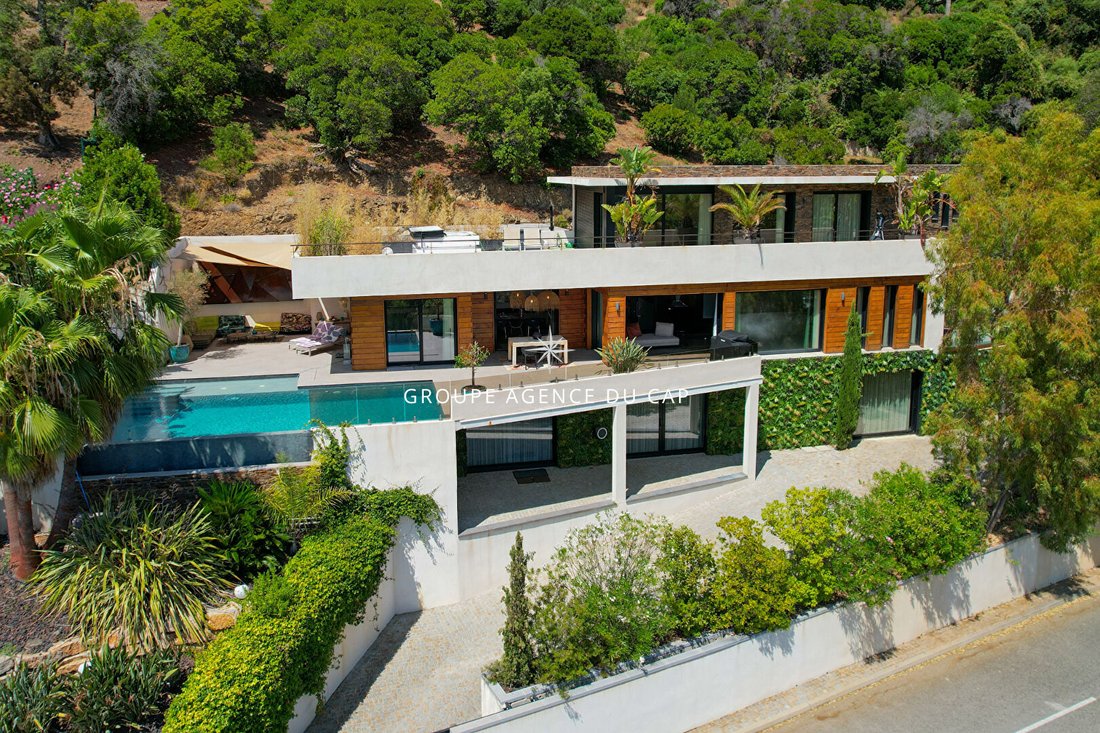 Villa in Les Issambres, Roquebrune-sur-Argens, France 1 - 16968958