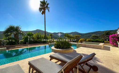 Villa in Les Issambres, Roquebrune-sur-Argens, France 1