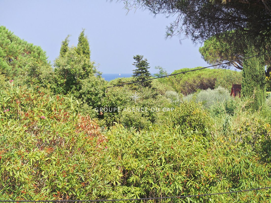 Land in Ville-Les Saquedes-Le Bouillonnet, Sainte-Maxime, France 3 - 16968872