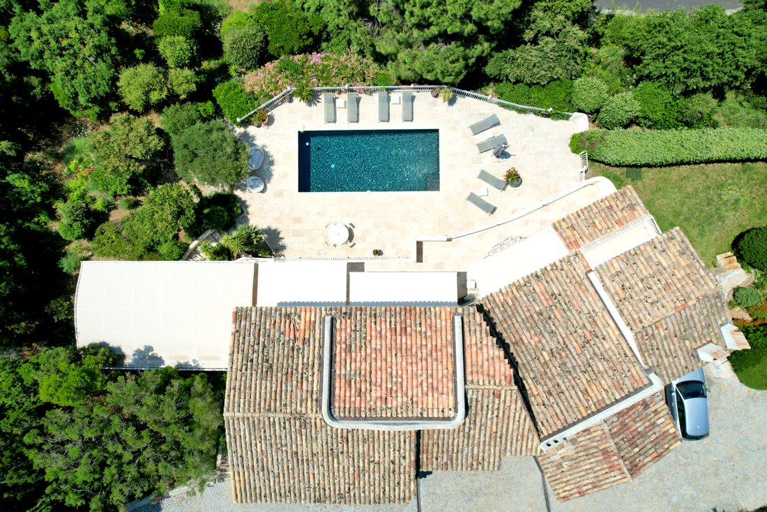 Villa à Les Issambres, Roquebrune-sur-Argens, France 4 - 16968682