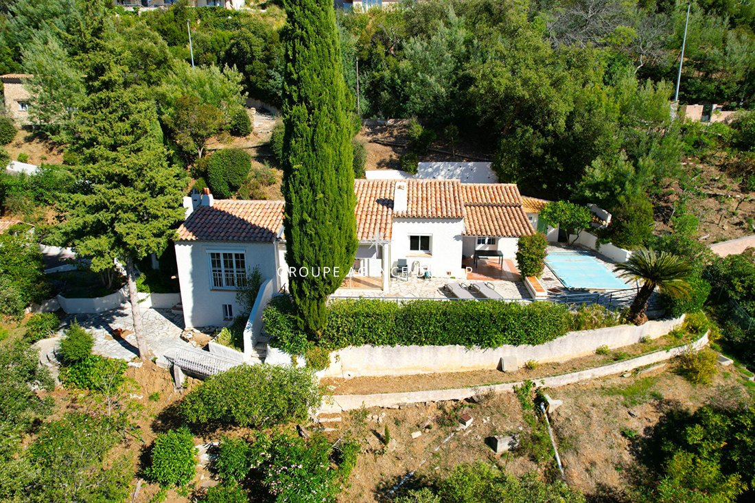 Villa in Les Issambres, Roquebrune-sur-Argens, France 1 - 16968760