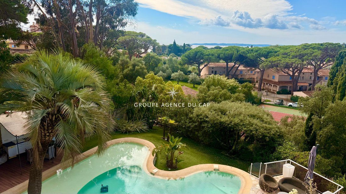 Villa in Les Issambres, Roquebrune-sur-Argens, France 5 - 12257623