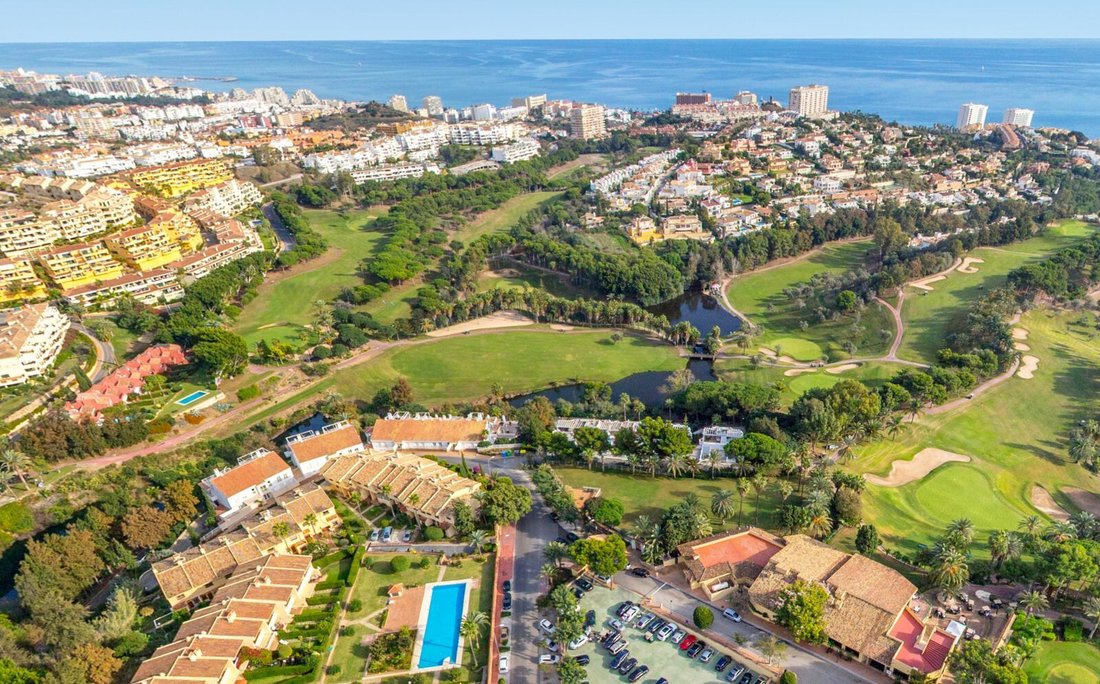 Land in Benalmadena, Andalusia, Spain 1 - 16968737