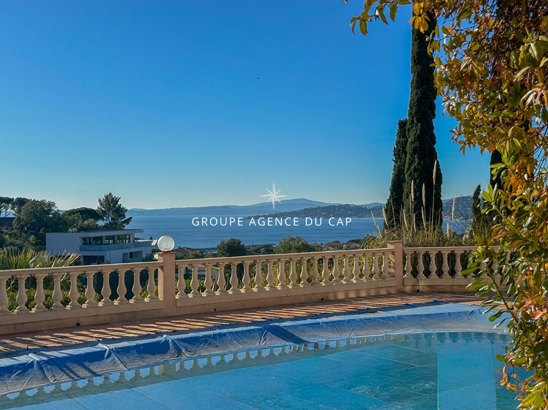 Villa in Les Issambres, Roquebrune-sur-Argens, France 3 - 16968722