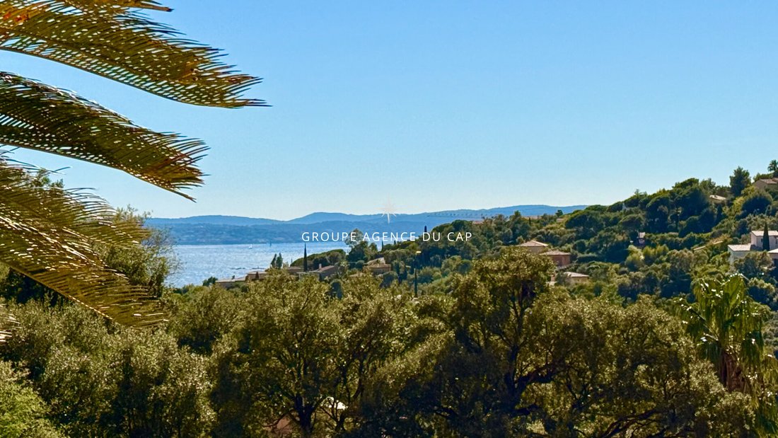 Villa in Les Issambres, Roquebrune-sur-Argens, France 2 - 16968760