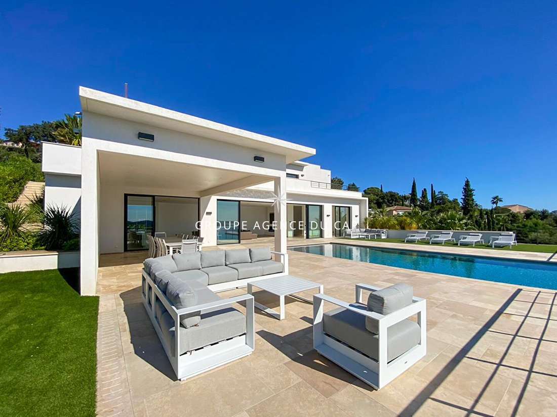 Villa in Les Issambres, Roquebrune-sur-Argens, France 1 - 16969015