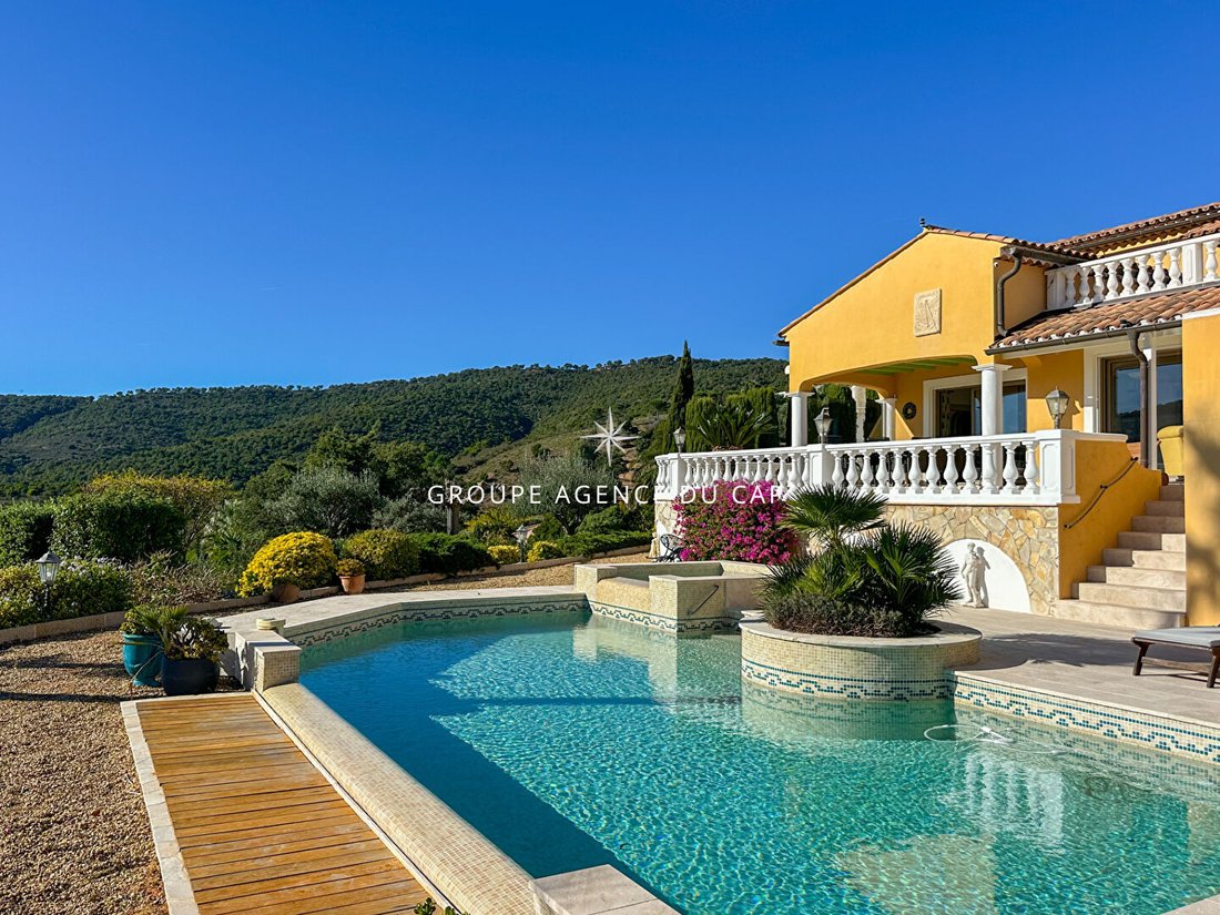 Villa in Les Issambres, Roquebrune-sur-Argens, France 5 - 16968835