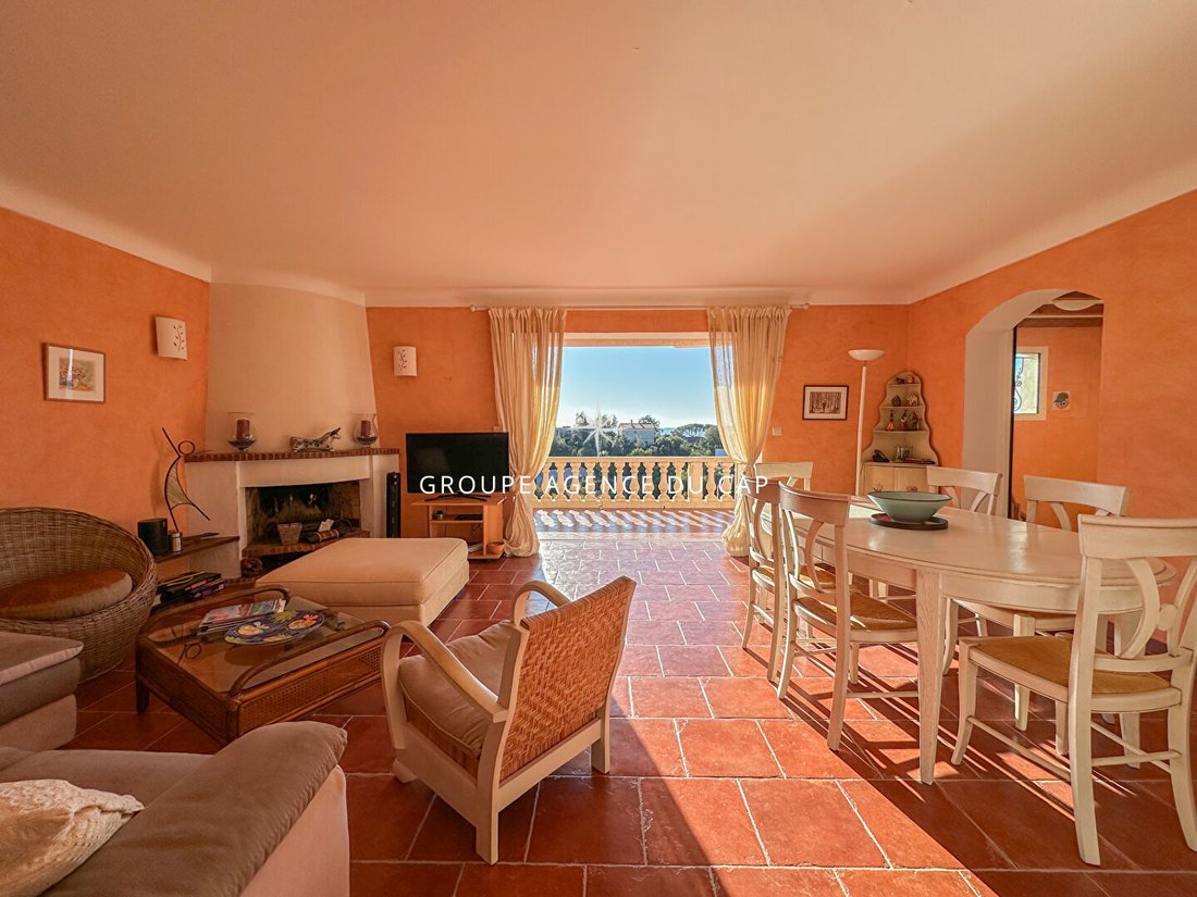 Villa in Les Issambres, Roquebrune-sur-Argens, France 4 - 16968722