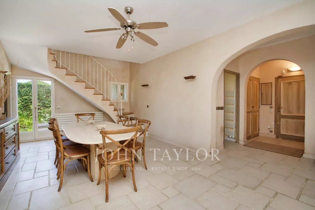 Villa in Grimaud, Provence-Alpes-Côte d'Azur, France 5 - 14567444