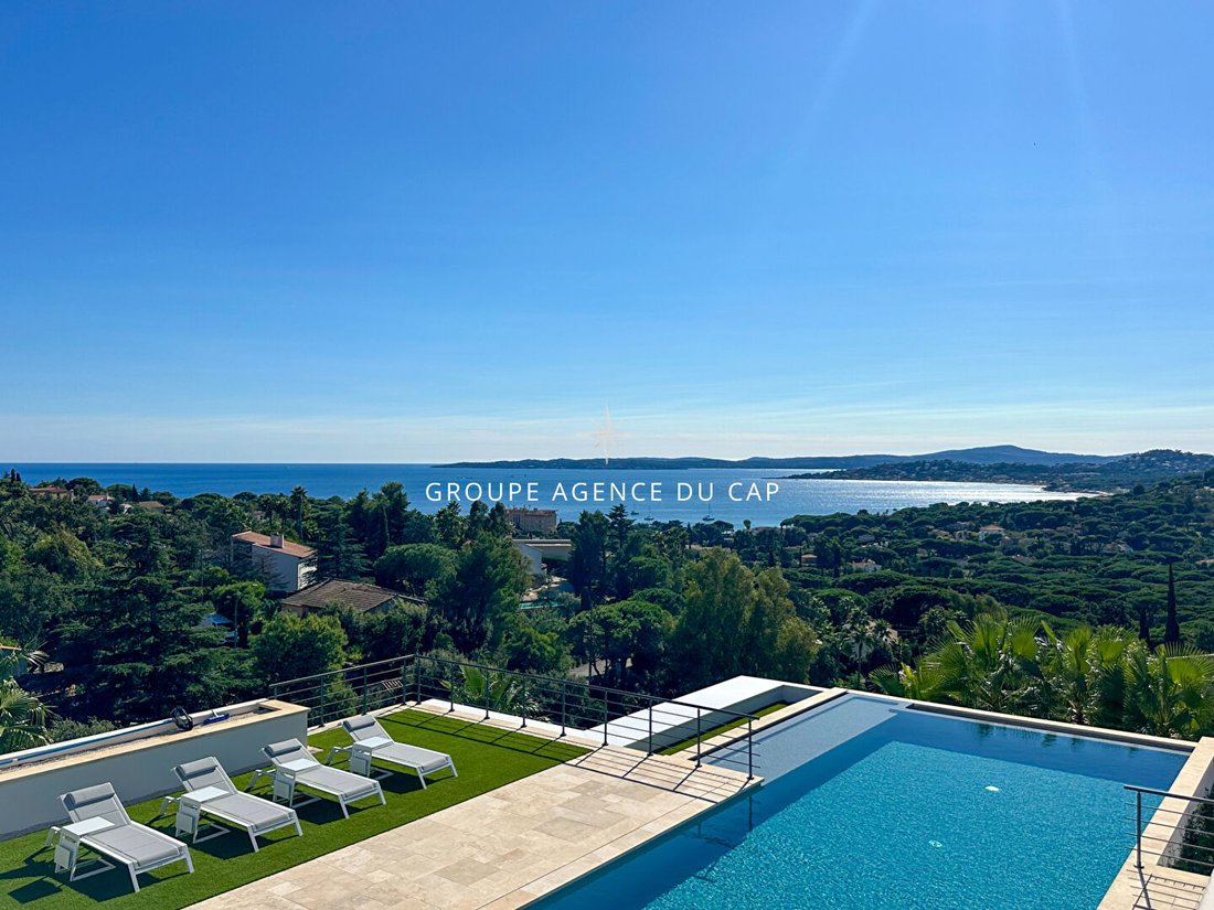 Villa in Les Issambres, Roquebrune-sur-Argens, France 3 - 16969015