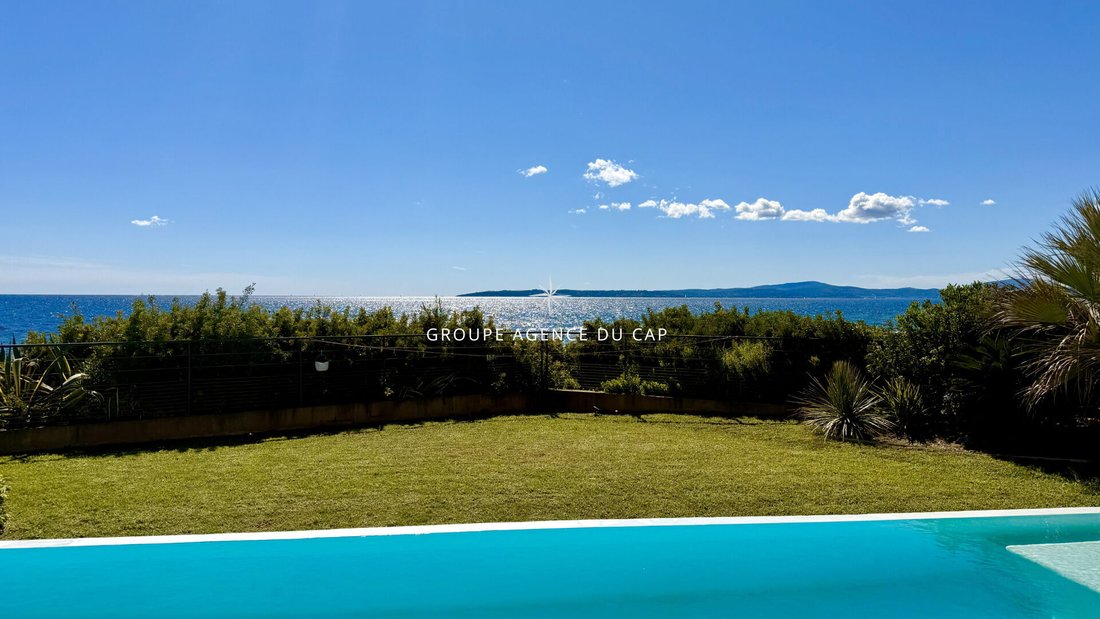 Villa in Les Issambres, Roquebrune-sur-Argens, France 4 - 16968900