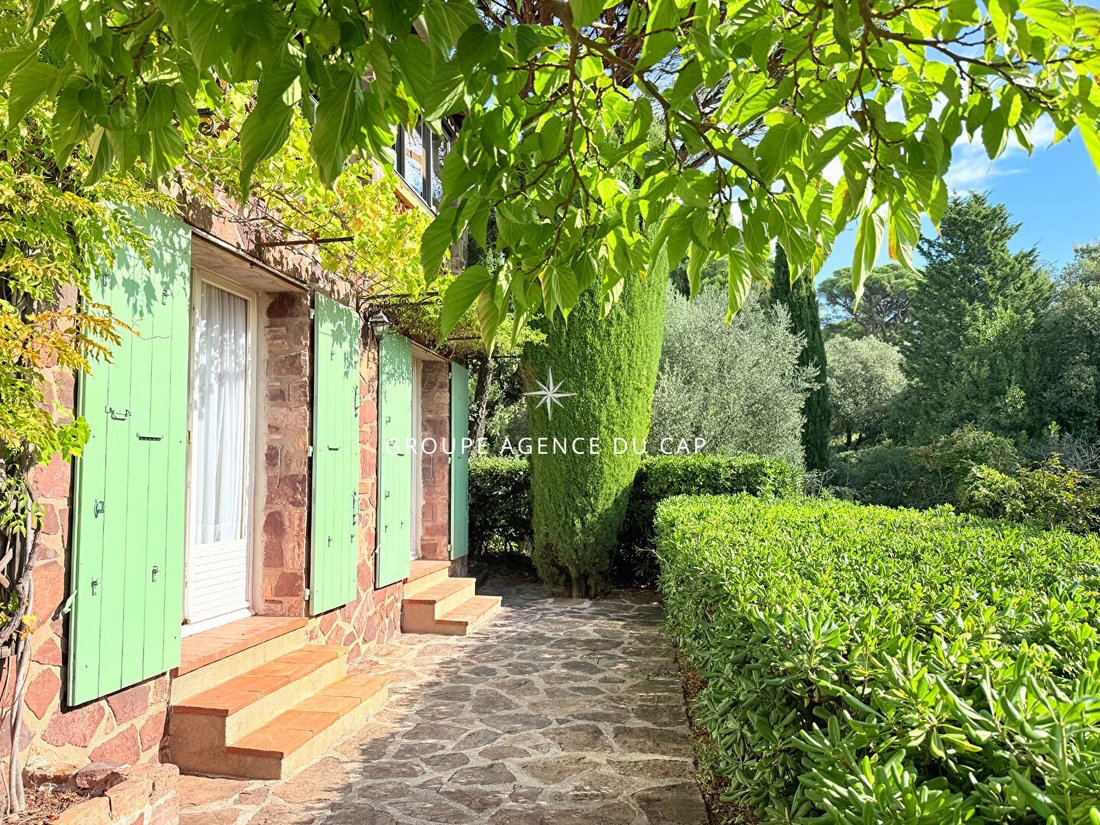 Villa in Nartelle-Noyer-Bellevue-bd des Sardinaux, Sainte-Maxime, France 5 - 16968861